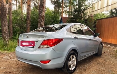 Hyundai Solaris II рестайлинг, 2012 год, 930 000 рублей, 3 фотография