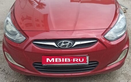 Hyundai Solaris II рестайлинг, 2011 год, 595 000 рублей, 5 фотография