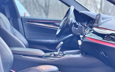 BMW 5 серия, 2018 год, 3 195 000 рублей, 15 фотография