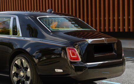 Rolls-Royce Phantom VIII, 2024 год, 98 000 000 рублей, 8 фотография