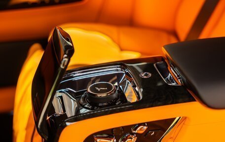 Rolls-Royce Phantom VIII, 2024 год, 98 000 000 рублей, 12 фотография