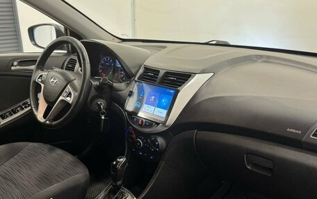 Hyundai Solaris II рестайлинг, 2014 год, 985 000 рублей, 12 фотография