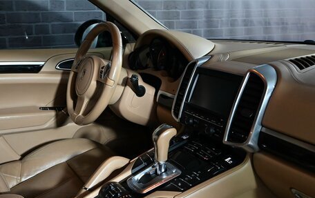 Porsche Cayenne III, 2011 год, 2 500 000 рублей, 15 фотография