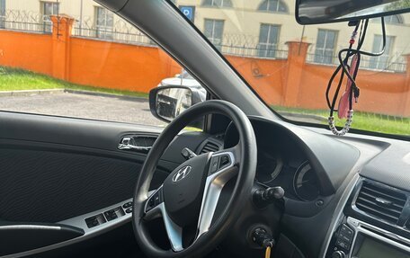 Hyundai Solaris II рестайлинг, 2013 год, 810 000 рублей, 5 фотография