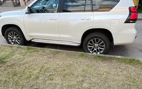 Toyota Land Cruiser Prado 150 рестайлинг 2, 2019 год, 5 499 900 рублей, 2 фотография