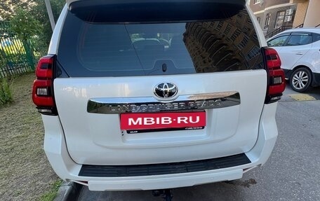 Toyota Land Cruiser Prado 150 рестайлинг 2, 2019 год, 5 499 900 рублей, 9 фотография