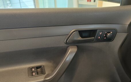 Volkswagen Caddy III рестайлинг, 2013 год, 879 000 рублей, 10 фотография