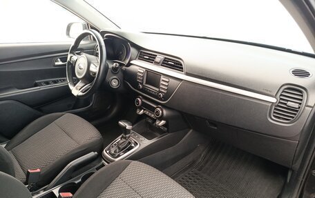 KIA Rio IV, 2019 год, 1 380 000 рублей, 15 фотография