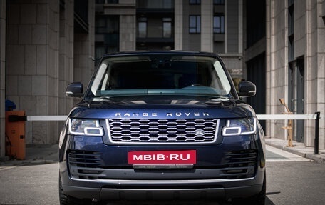 Land Rover Range Rover IV рестайлинг, 2018 год, 6 000 000 рублей, 2 фотография
