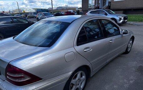 Mercedes-Benz C-Класс, 2001 год, 630 000 рублей, 3 фотография