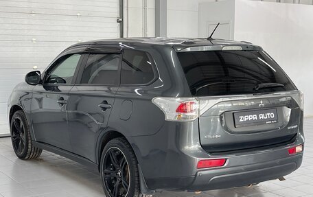 Mitsubishi Outlander III рестайлинг 3, 2014 год, 1 549 000 рублей, 6 фотография