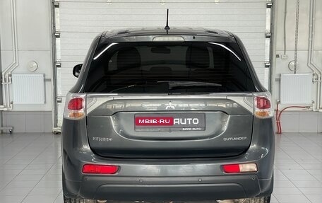 Mitsubishi Outlander III рестайлинг 3, 2014 год, 1 549 000 рублей, 5 фотография