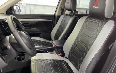 Mitsubishi Outlander III рестайлинг 3, 2014 год, 1 549 000 рублей, 19 фотография