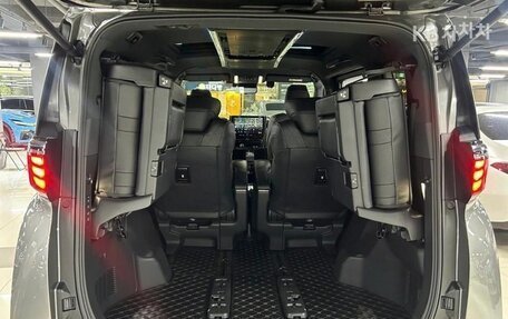 Toyota Alphard, 2024 год, 9 750 009 рублей, 17 фотография