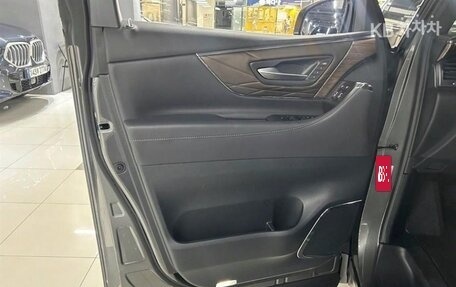 Toyota Alphard, 2024 год, 9 750 009 рублей, 7 фотография