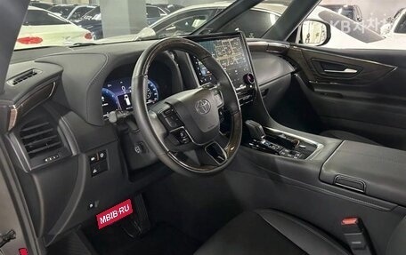 Toyota Alphard, 2024 год, 9 750 009 рублей, 5 фотография