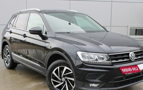 Volkswagen Tiguan II, 2018 год, 2 279 000 рублей, 3 фотография