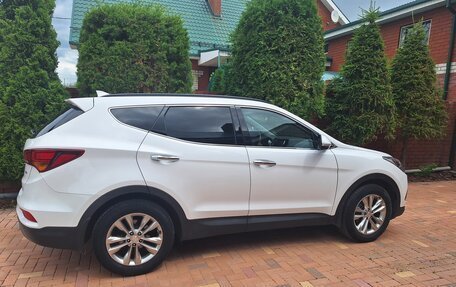 Hyundai Santa Fe III рестайлинг, 2017 год, 2 200 000 рублей, 3 фотография