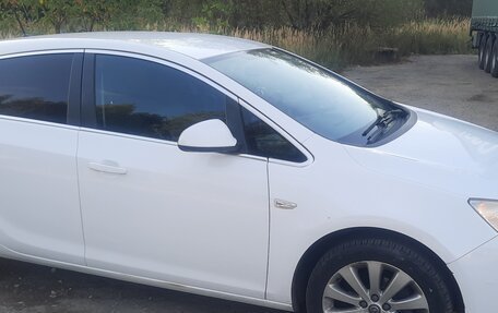 Opel Astra J, 2012 год, 820 000 рублей, 3 фотография