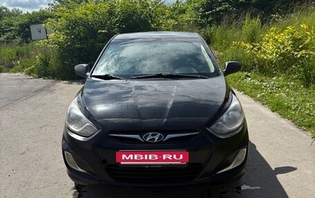 Hyundai Solaris II рестайлинг, 2012 год, 415 000 рублей, 2 фотография