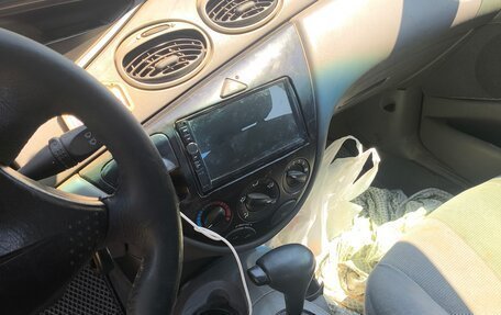 Ford Focus IV, 2001 год, 250 000 рублей, 2 фотография