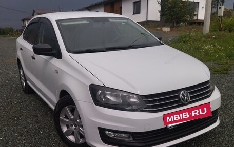 Volkswagen Polo VI (EU Market), 2016 год, 819 000 рублей, 2 фотография