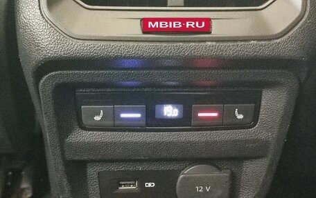 Volkswagen Tiguan II, 2020 год, 3 600 000 рублей, 20 фотография