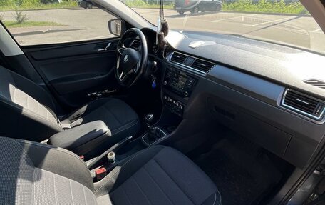 Skoda Rapid I, 2015 год, 900 000 рублей, 14 фотография