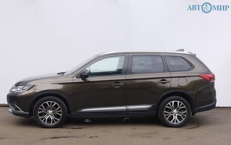Mitsubishi Outlander III рестайлинг 3, 2018 год, 1 920 000 рублей, 8 фотография