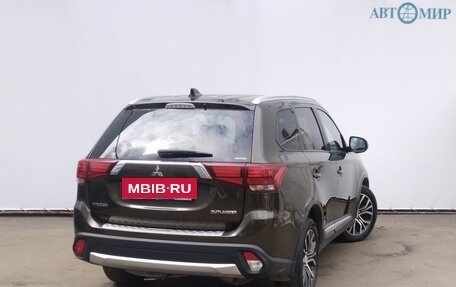 Mitsubishi Outlander III рестайлинг 3, 2018 год, 1 920 000 рублей, 5 фотография