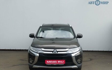 Mitsubishi Outlander III рестайлинг 3, 2018 год, 1 920 000 рублей, 2 фотография