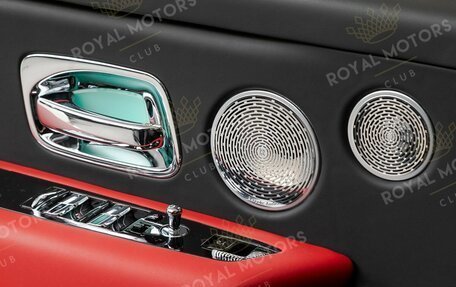 Rolls-Royce Cullinan, 2021 год, 42 399 000 рублей, 15 фотография