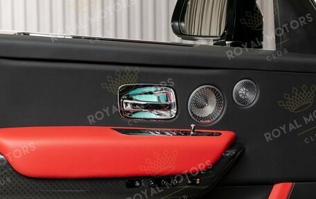 Rolls-Royce Cullinan, 2021 год, 42 399 000 рублей, 14 фотография