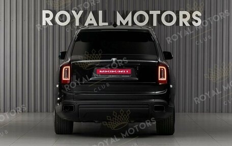 Rolls-Royce Cullinan, 2021 год, 42 399 000 рублей, 4 фотография