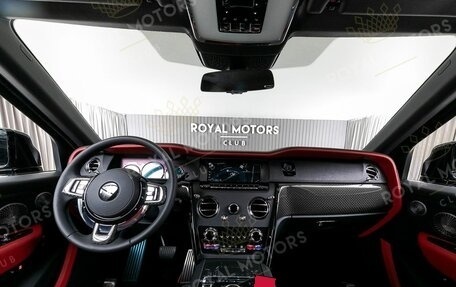 Rolls-Royce Cullinan, 2021 год, 42 399 000 рублей, 9 фотография