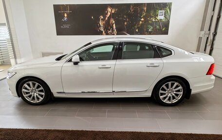 Volvo S90 II рестайлинг, 2018 год, 1 995 000 рублей, 12 фотография