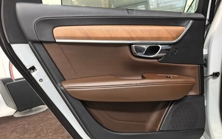 Volvo S90 II рестайлинг, 2018 год, 1 995 000 рублей, 33 фотография