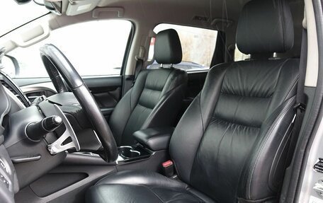 Mitsubishi Pajero Sport III рестайлинг, 2019 год, 2 320 000 рублей, 8 фотография