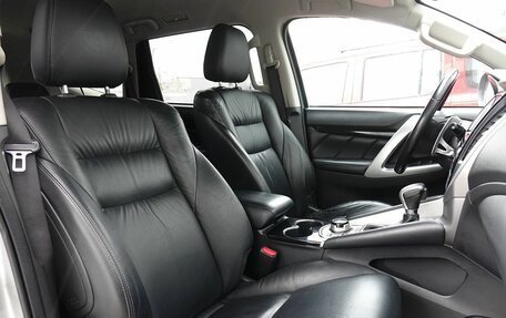 Mitsubishi Pajero Sport III рестайлинг, 2019 год, 2 320 000 рублей, 25 фотография