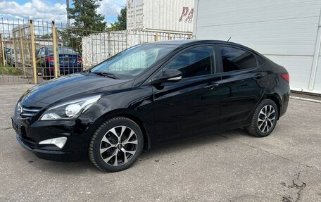 Hyundai Solaris II рестайлинг, 2015 год, 1 099 000 рублей, 1 фотография