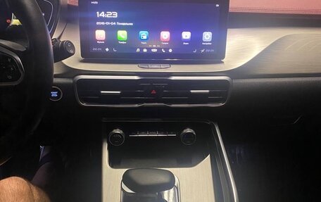 Geely Coolray I, 2022 год, 1 900 000 рублей, 6 фотография