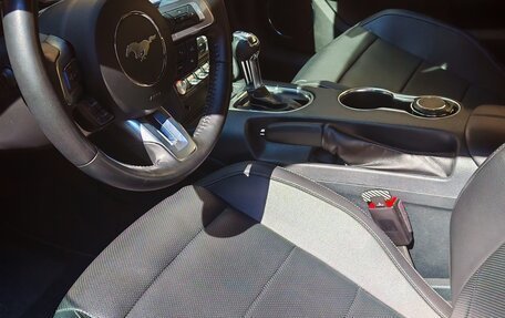 Ford Mustang VI рестайлинг, 2023 год, 4 000 000 рублей, 13 фотография
