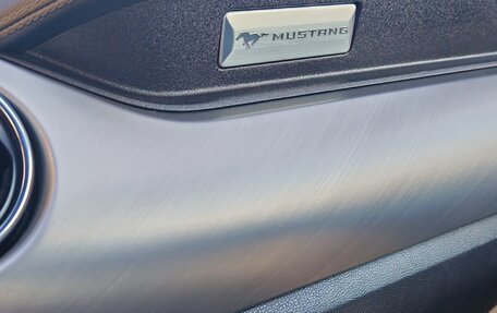 Ford Mustang VI рестайлинг, 2023 год, 4 000 000 рублей, 18 фотография