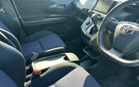 Toyota Wish II, 2017 год, 1 300 666 рублей, 6 фотография
