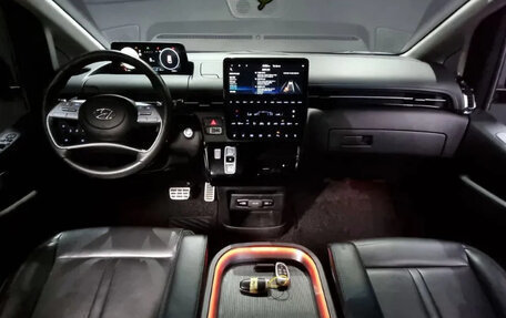 Hyundai Staria, 2022 год, 3 995 010 рублей, 7 фотография