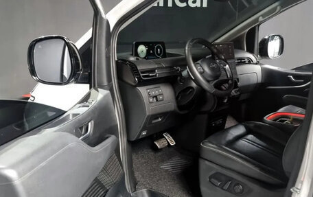 Hyundai Staria, 2022 год, 3 995 010 рублей, 10 фотография