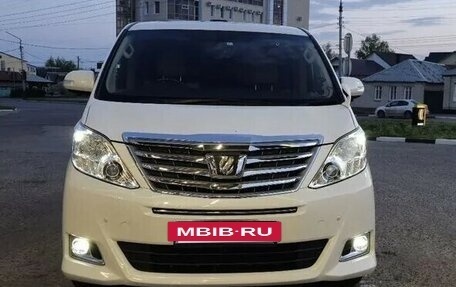 Toyota Alphard III, 2012 год, 2 680 000 рублей, 2 фотография
