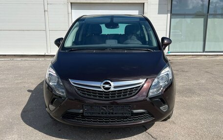 Opel Zafira C рестайлинг, 2013 год, 1 349 000 рублей, 2 фотография
