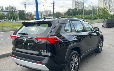 Toyota RAV4, 2025 год, 3 850 000 рублей, 2 фотография