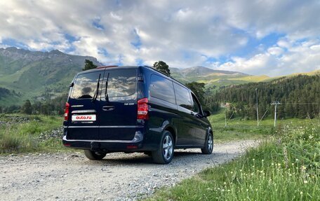 Mercedes-Benz Vito, 2018 год, 4 500 000 рублей, 3 фотография